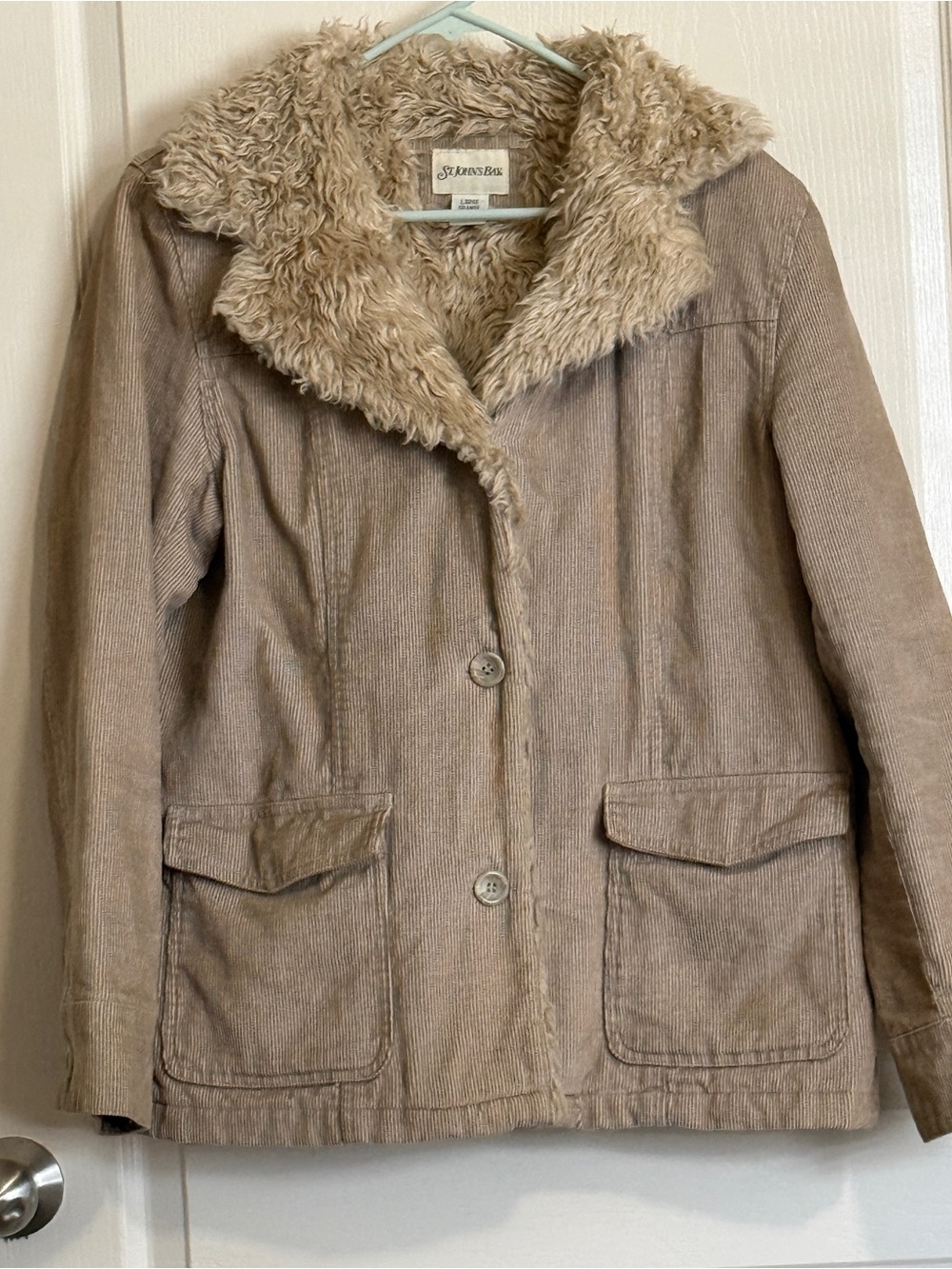 Vintage St. John's Bay Women's Tan Corduroy Jacket with Faux-Fur Collar Sz Large